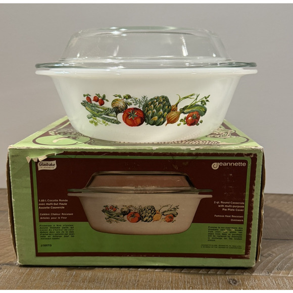 Vintage Glasbake 2QT Bowl w/ Flat Lid - Vegetable Pattern - Never Used/Open Box - Picture 1 of 7